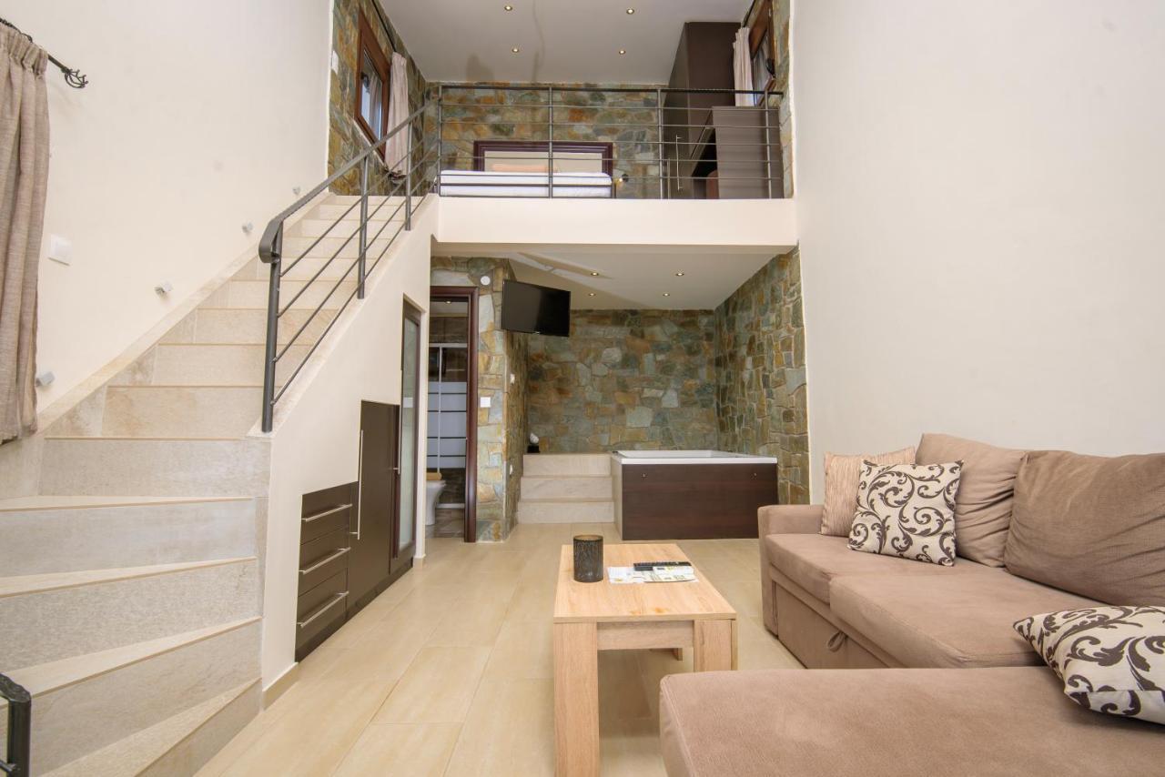 Stone Suites Пефкохори Екстериор снимка